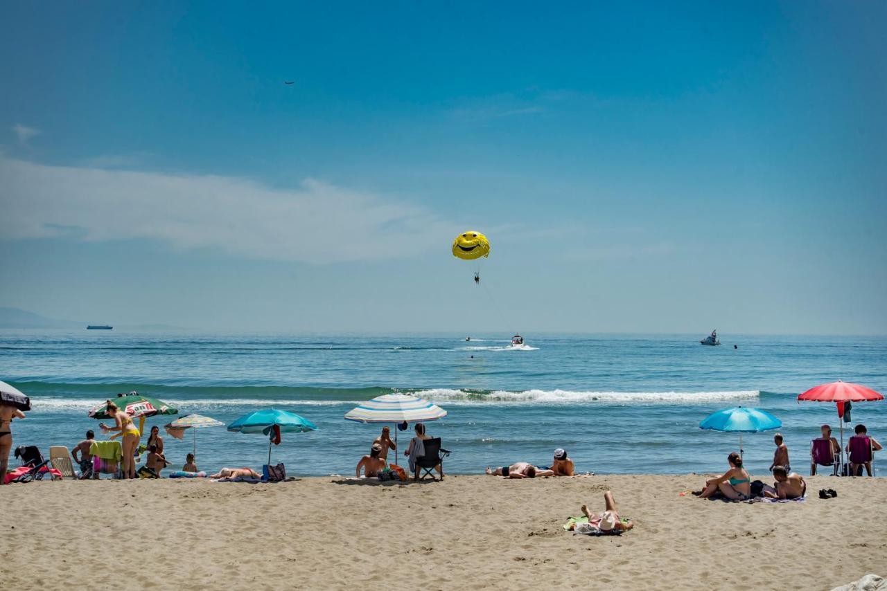 Benal Beach, Luxury Sea & Mountain View Beachside 1 Bedroom Apartment Benalmadena Ngoại thất bức ảnh