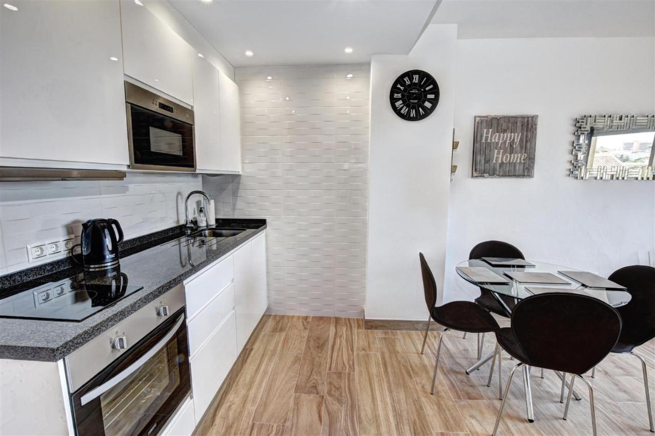 Benal Beach, Luxury Sea & Mountain View Beachside 1 Bedroom Apartment Benalmadena Ngoại thất bức ảnh