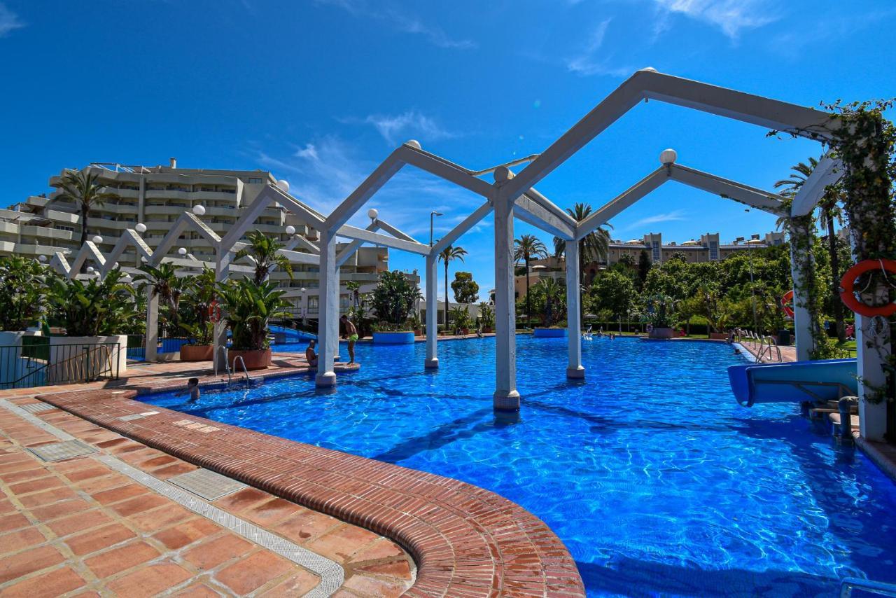Benal Beach, Luxury Sea & Mountain View Beachside 1 Bedroom Apartment Benalmadena Ngoại thất bức ảnh